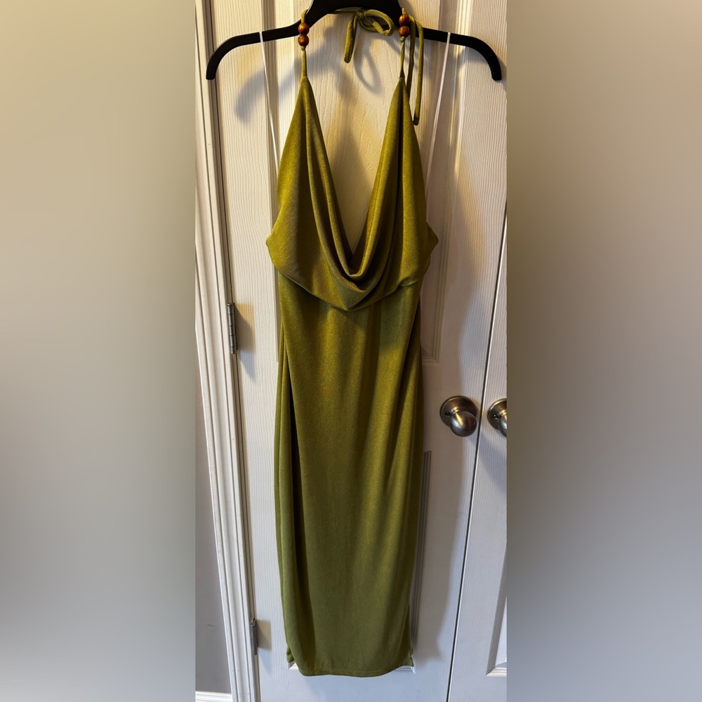 Windsor Chartreuse shimmer stretchy dress.size Medium